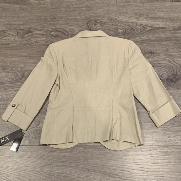 Blazer - Picture 2 of 3